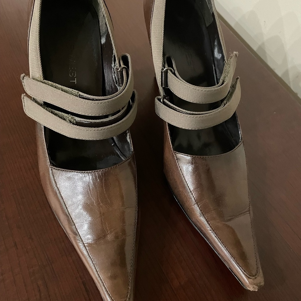 Olive green and brown pumps. 3 inches and very comfortable.